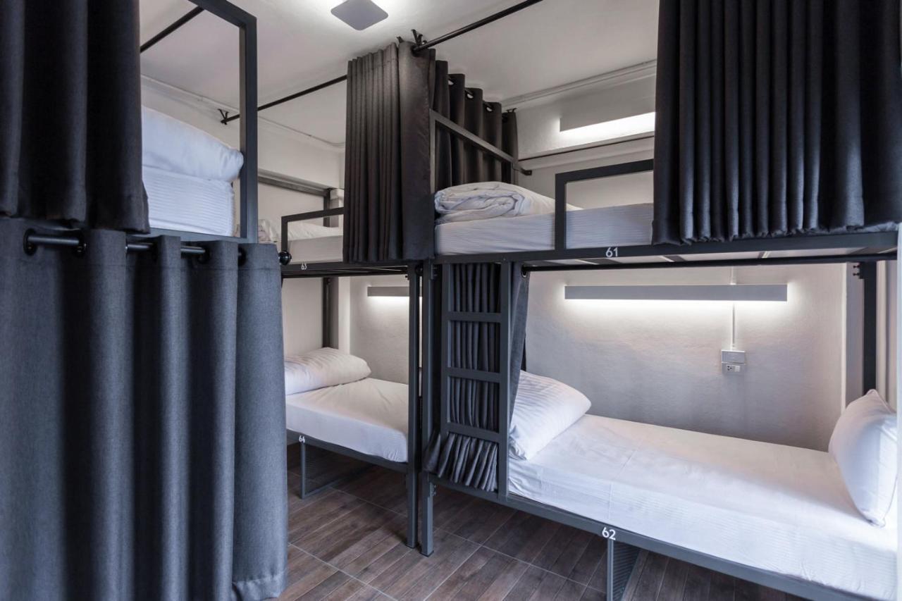 Hobnob Hostel (Adults Only) เชียงใหม่ ภายนอก รูปภาพ